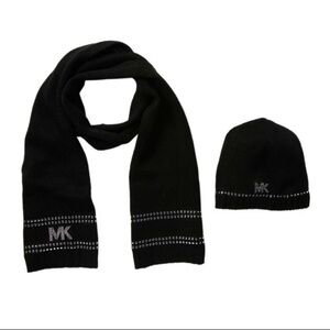 MICHAEL KORS Black Studded Stripe with Logo Detail Hat & Scarf Set NWT
